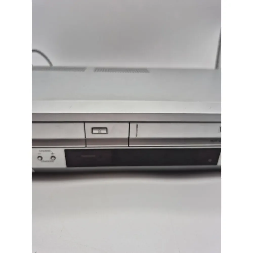 Sony SLV-D370P DVD VHS Combo Player Recorder Hi-Fi with Remote READ DESCRIPTION